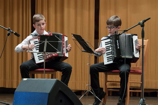 Závěrečný žákovský koncert v sále Dělnického domu Zastávka 4.6.2015