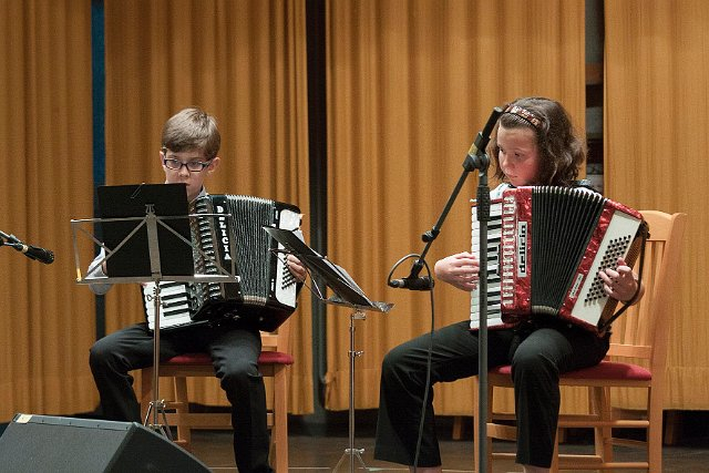 Závěrečný žákovský koncert v sále Dělnického domu Zastávka 4.6.2015