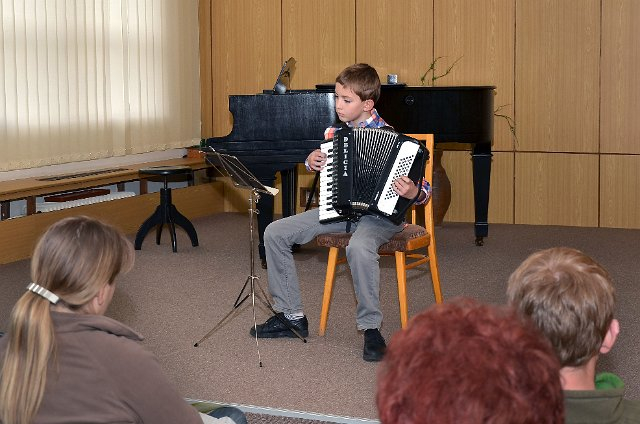 Žákovský koncert v sále ZUŠ Zastávka 10.4.2014